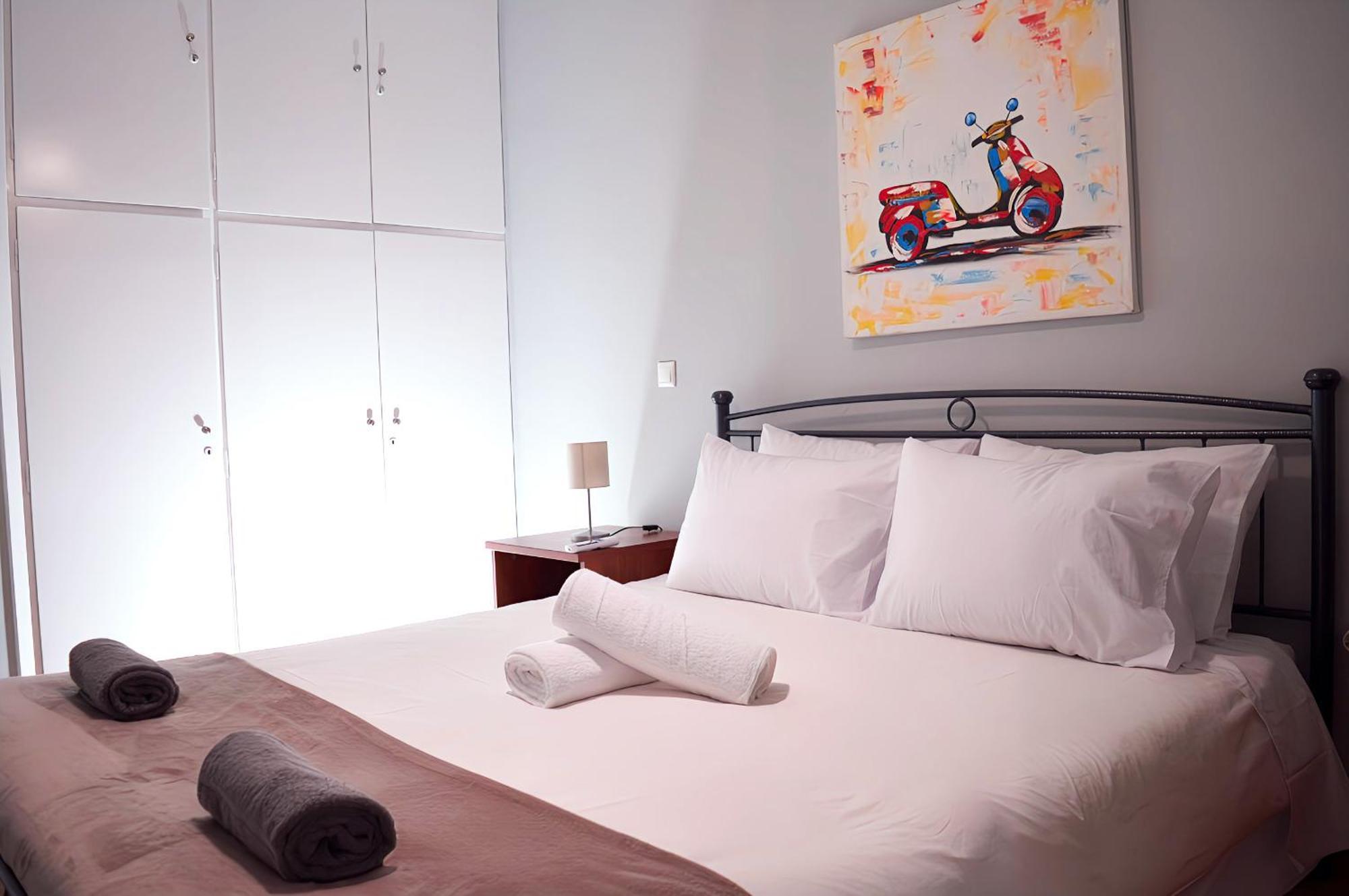 Modern 2 Bedroom Apartment Near Acropolis In The Heart Of The City - Explore Center By Foot Atenas Exterior foto